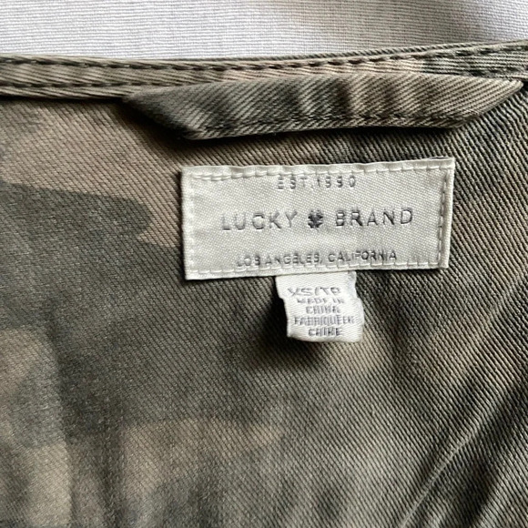 Lucky Brand Camo snap button jacket Sz XS - Picture 3 of 6